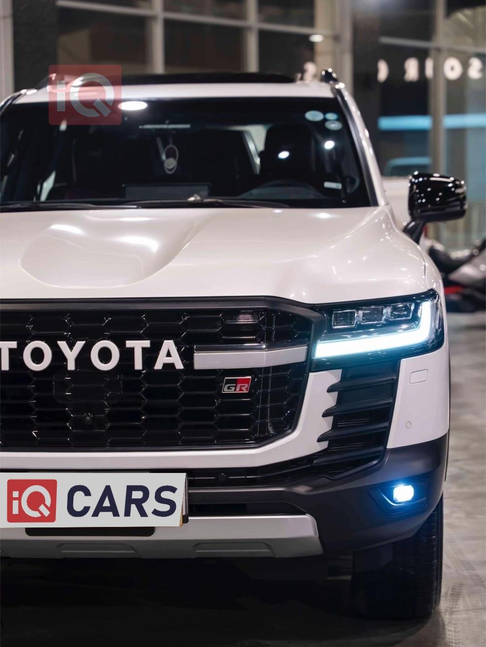 تويوتا لاندكروزر